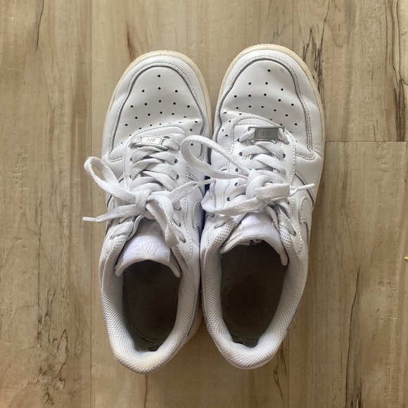 Nike Airforce 1 Women - Picture 3 of 4